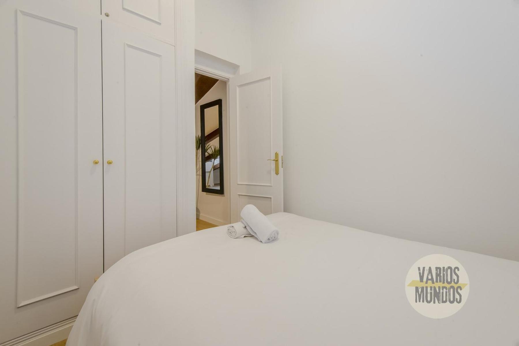 Fashion Design Loft En Calle Carretas-Sol Para 4Pax Madrid Bagian luar foto